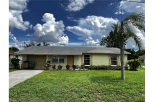 1102 Se 16th St, Cape Coral