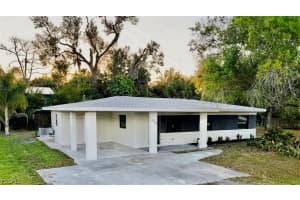 2154 E Gardenia Cir, North Fort Myers