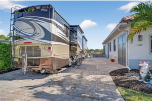 13245 Golden Palms Cir, Fort Myers