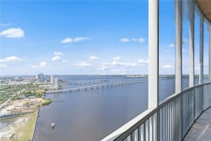 2743 1st St 2703, Fort Myers