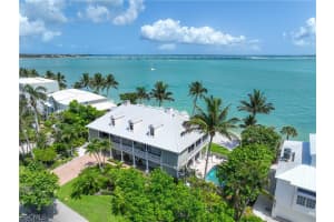 528 Lighthouse Way, Sanibel