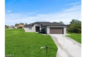 5306 Lee St, Lehigh Acres