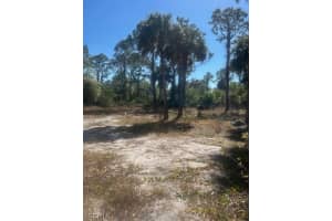 3611 50th St W, Lehigh Acres