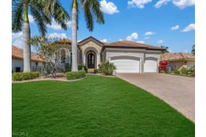 511 Sw 53rd Ter, Cape Coral