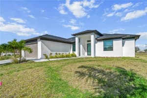 409 Ne 15th Ter, Cape Coral