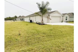 335 Parish Dr, Lehigh Acres