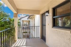 17156 Ravens Roost 11, Fort Myers