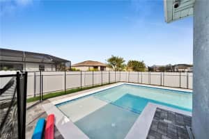 312 Nw 17th Pl, Cape Coral