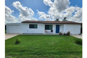 421 Cross St, North Fort Myers