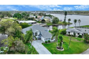 18070 Interlochen Ln, Alva