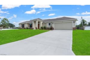1005 W 11th St, Lehigh Acres