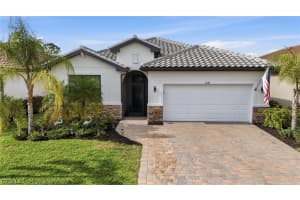 11238 Shady Blossom Dr, Fort Myers