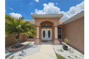 809 Lincoln Ave, Lehigh Acres