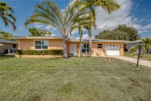 4156 Country Club Blvd Se, Cape Coral