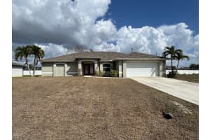 2733 Sw 11th Pl, Cape Coral