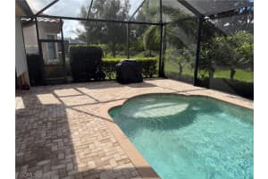 9061 Isla Bella Cir, Bonita Springs