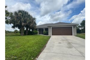 1063 Peach St, Lehigh Acres