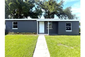 3350 Apache St, Fort Myers