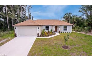 1242 Echard St E, Lehigh Acres