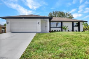 2134 Sw 2nd Ct, Cape Coral