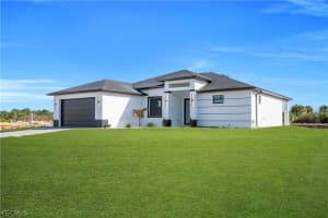 697 Whitmore Loop, Lehigh Acres