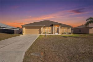 1725 Ne 21st St, Cape Coral