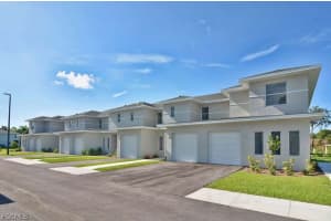 13411 Hidden Palms Cv 17, Fort Myers