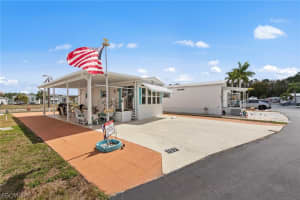 157 Caravan Cir, North Fort Myers