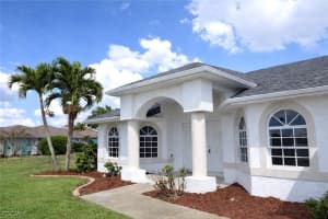 1317 Ne 5th Pl, Cape Coral