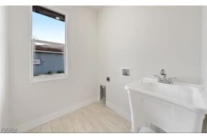 2513 40th St W, Lehigh Acres