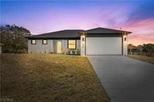 6004 Dora Ave N, Lehigh Acres