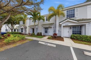 10045 Lone Cypress St, Fort Myers