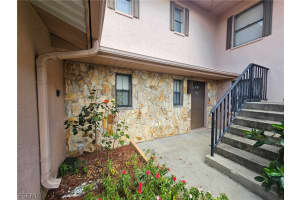 1221 Se 46th Ln L, Cape Coral