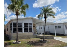 561 Winning Way, North Fort Myers