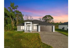 541 Chalet Ave S, Lehigh Acres