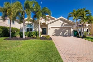 2527 Blackburn Cir, Cape Coral