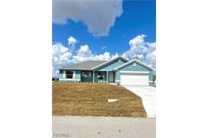 2049 Ne 24th Ter, Cape Coral