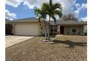 3732 Ne 12th Pl, Cape Coral