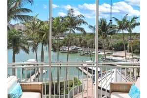 13675 Vanderbilt Dr 406, Naples