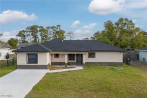 4712 3rd St W, Lehigh Acres