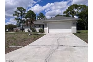1107 Enrique St E, Lehigh Acres