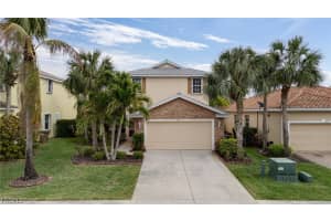 944 Golden Pond Ct, Cape Coral