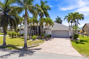 928 Se 33rd St, Cape Coral