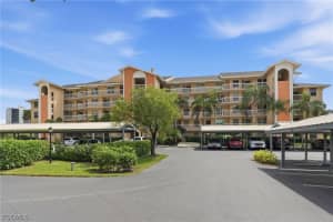 300 Horse Creek Dr 307, Naples