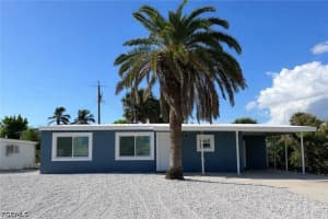 149 Hibiscus Dr, Fort Myers Beach