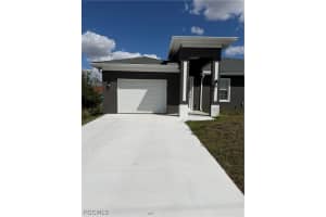 721 Ivan Ave S, Lehigh Acres