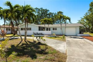 5738 Sw 1st Ct, Cape Coral