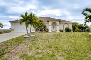 2713 Nw 1st Pl, Cape Coral