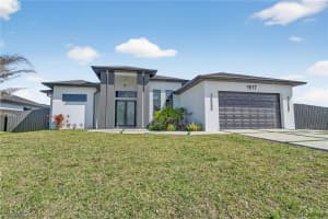 1617 Ne 12th St, Cape Coral