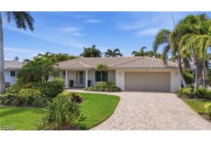 20 Bayview Blvd, Fort Myers Beach